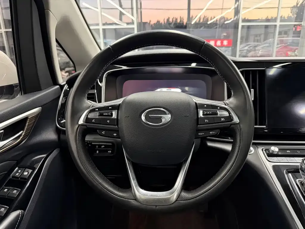 GAC Motor Trumpchi M8 — фото 4