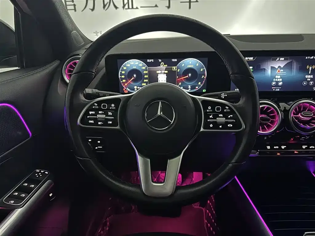Mercedes-Benz GLA — фото 7