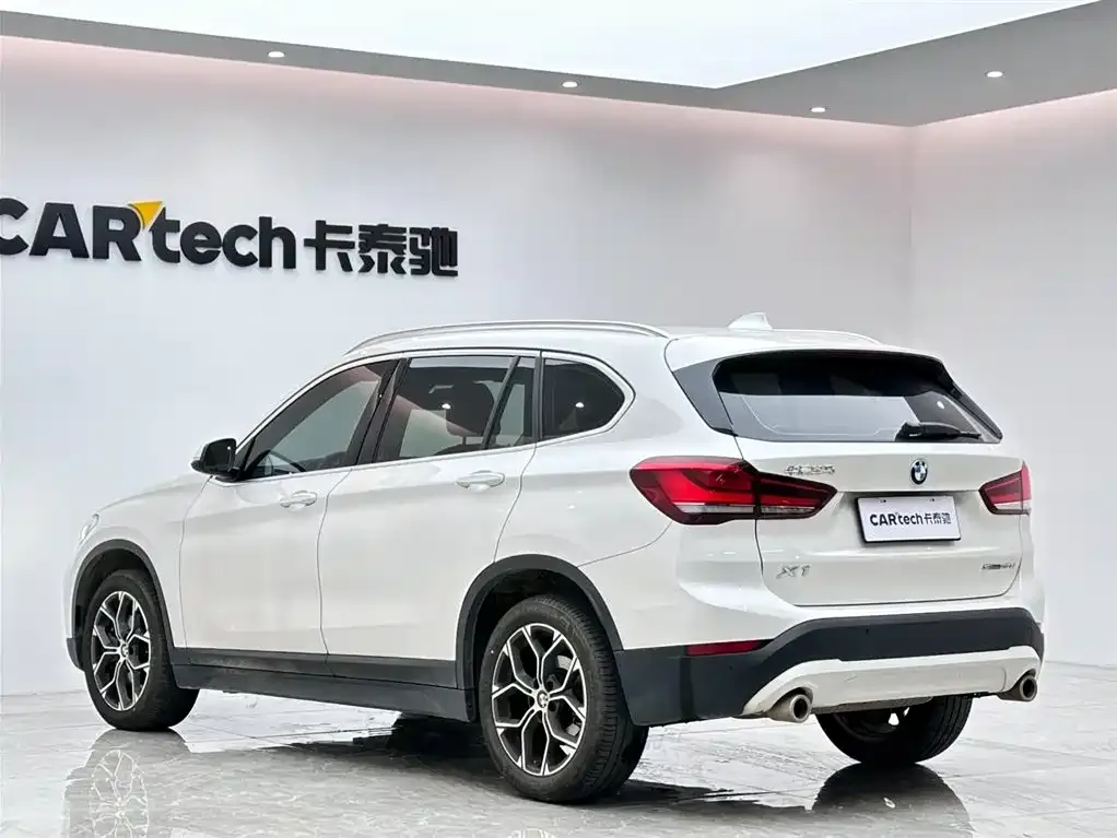 BMW X1 — фото 6