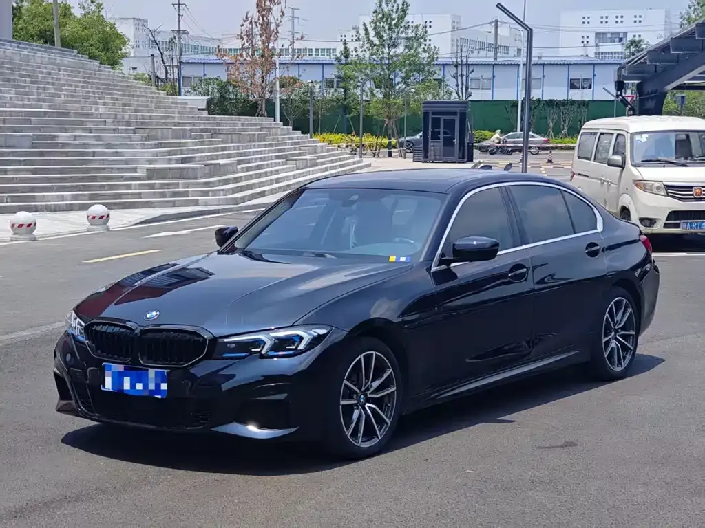 BMW 3 Series — фото 1