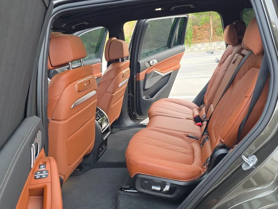 BMW X7 2025 из KR, фото 8