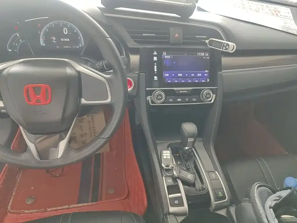 Honda Civic — фото 10