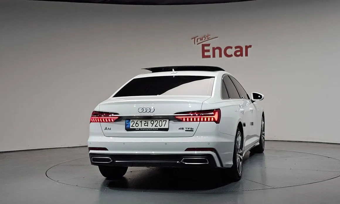 Audi A6 — фото 9