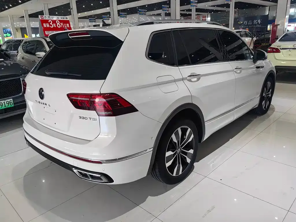 Volkswagen Tiguan L — фото 5