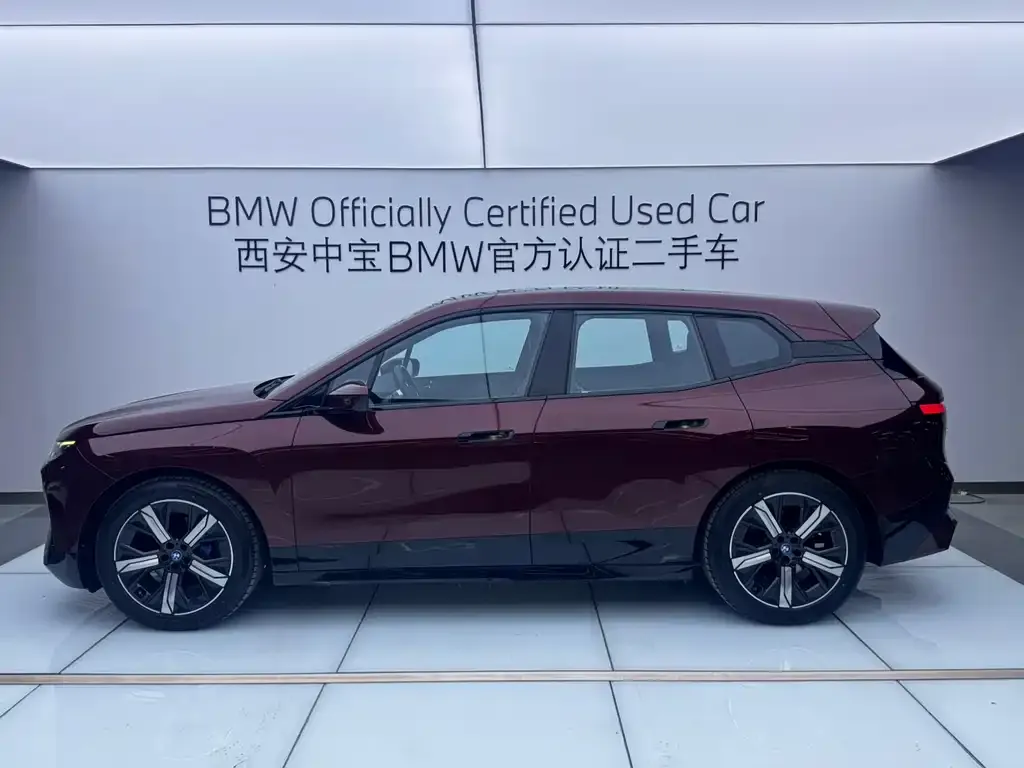 BMW iX 2023 из CN, фото 2