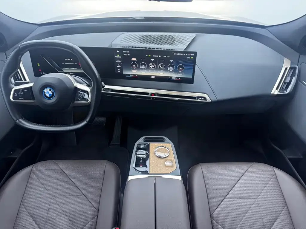 BMW iX 2023 из CN, фото 8