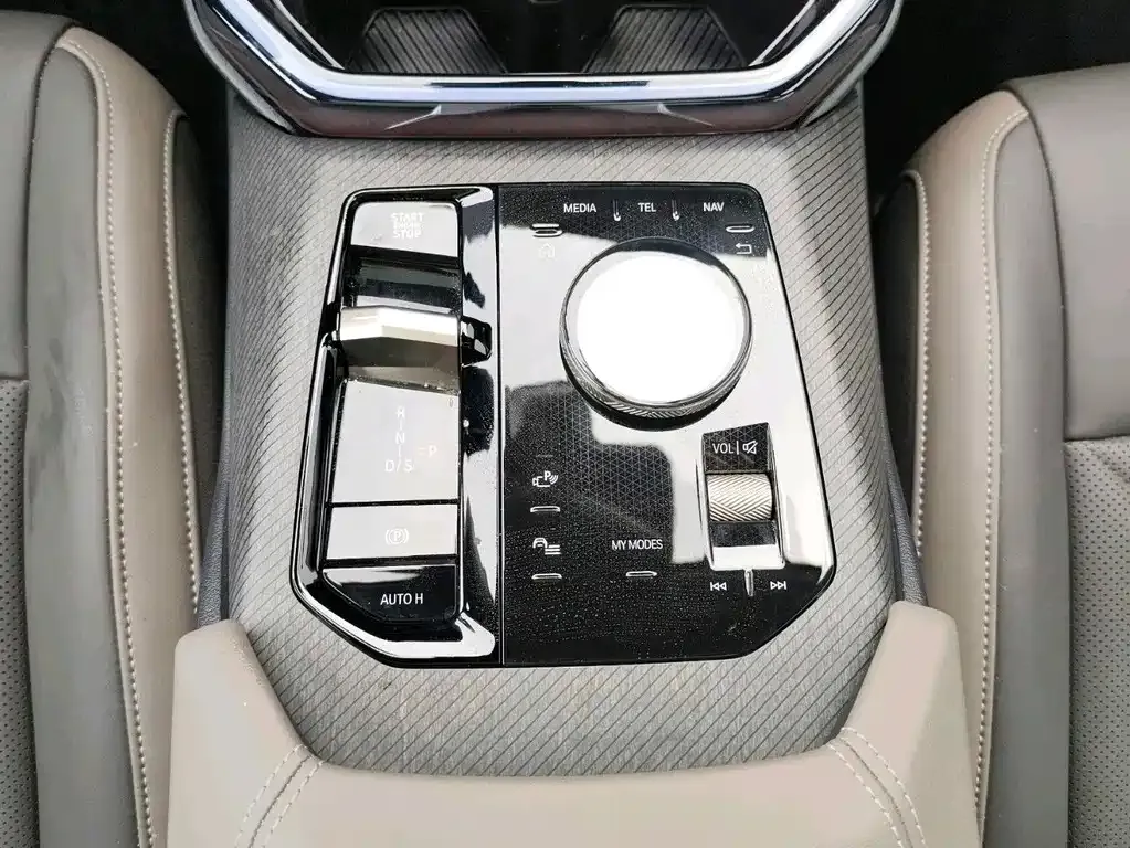 BMW X3 2025 из CN, фото 8