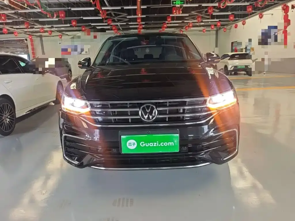 Volkswagen Tiguan L — фото 7