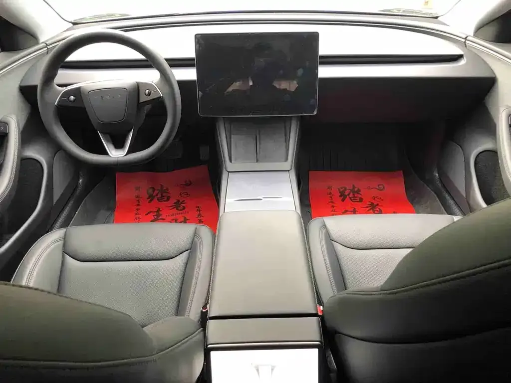 Tesla Model 3 — фото 3