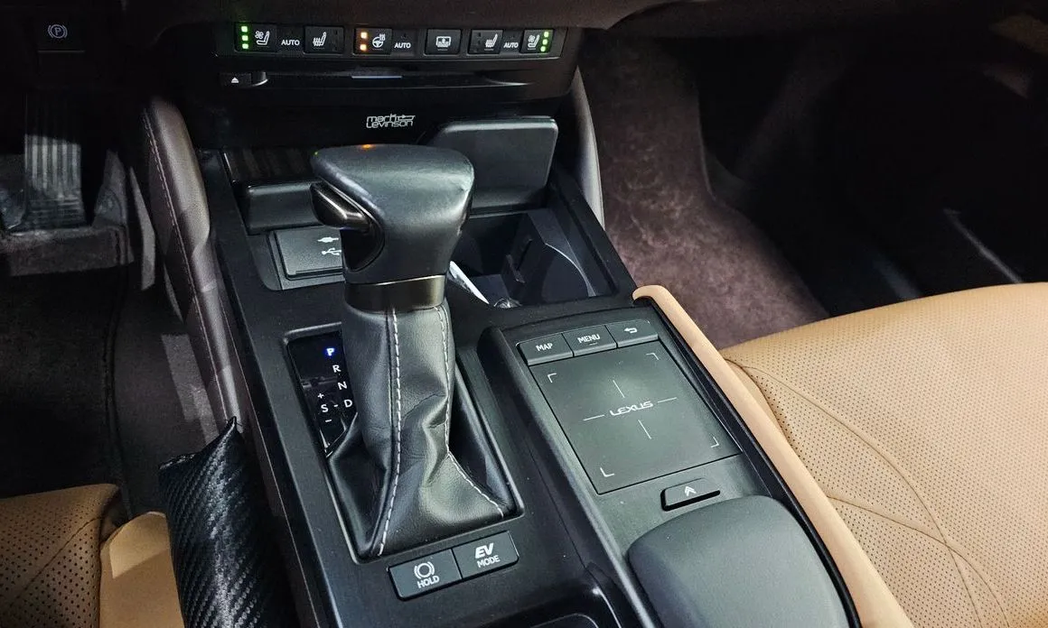 Lexus ES 2021 из KR, фото 5