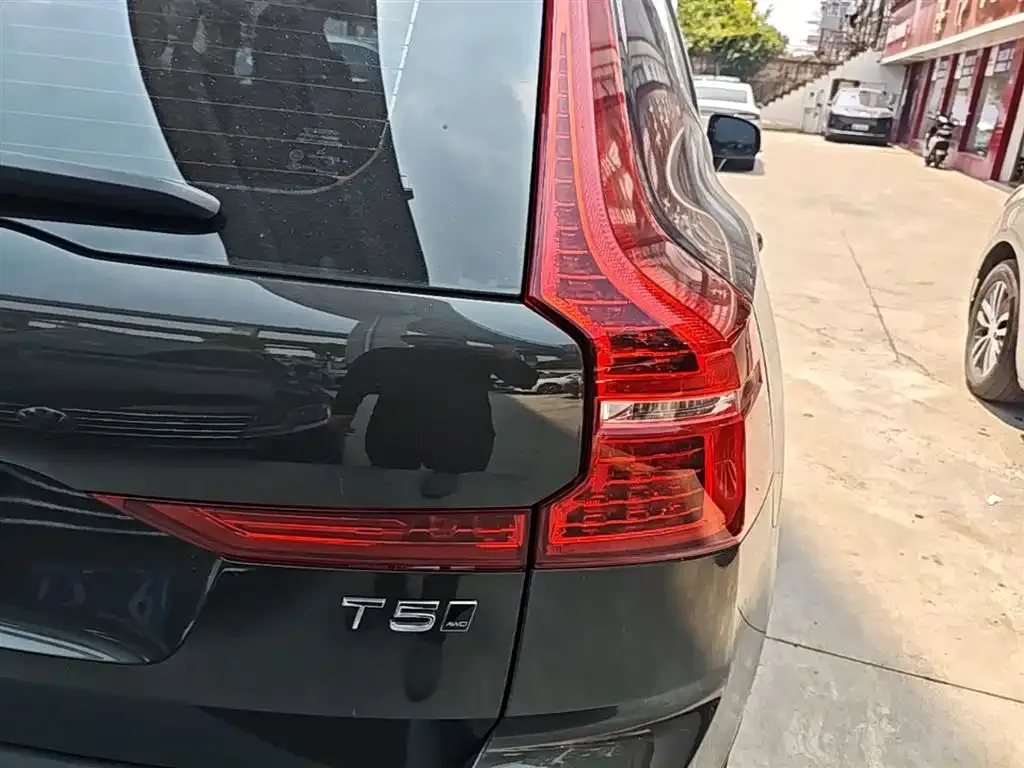 Volvo XC60 2021 из CN, фото 2