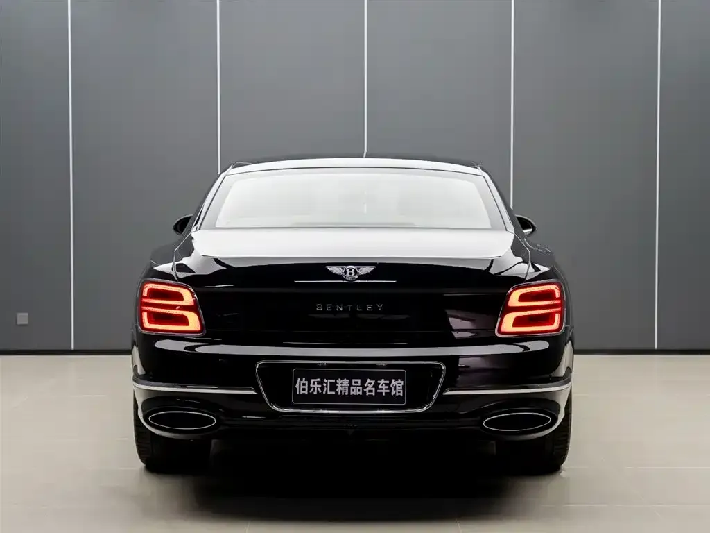 Bentley Flying Spur 2021 из CN, фото 2