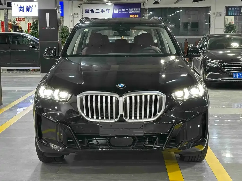 BMW X5 — фото 1