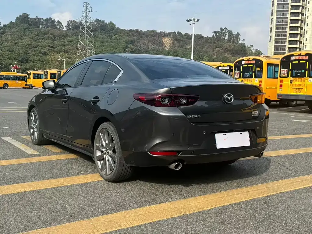 Mazda 3 Axela — фото 7