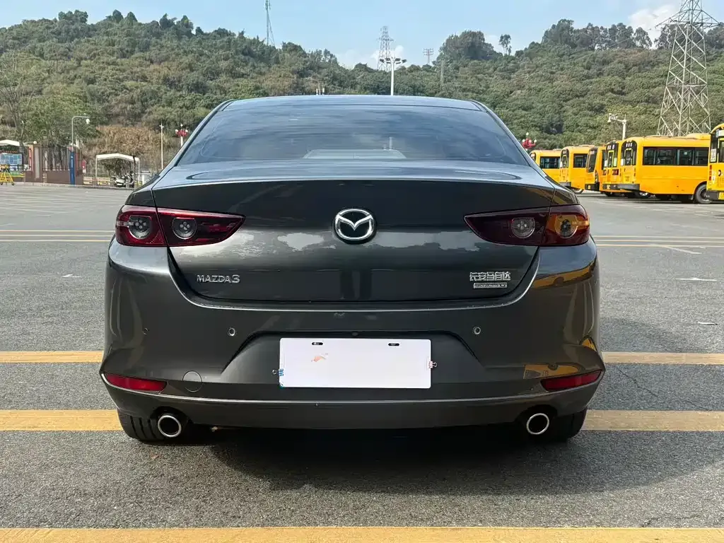 Mazda 3 Axela — фото 3