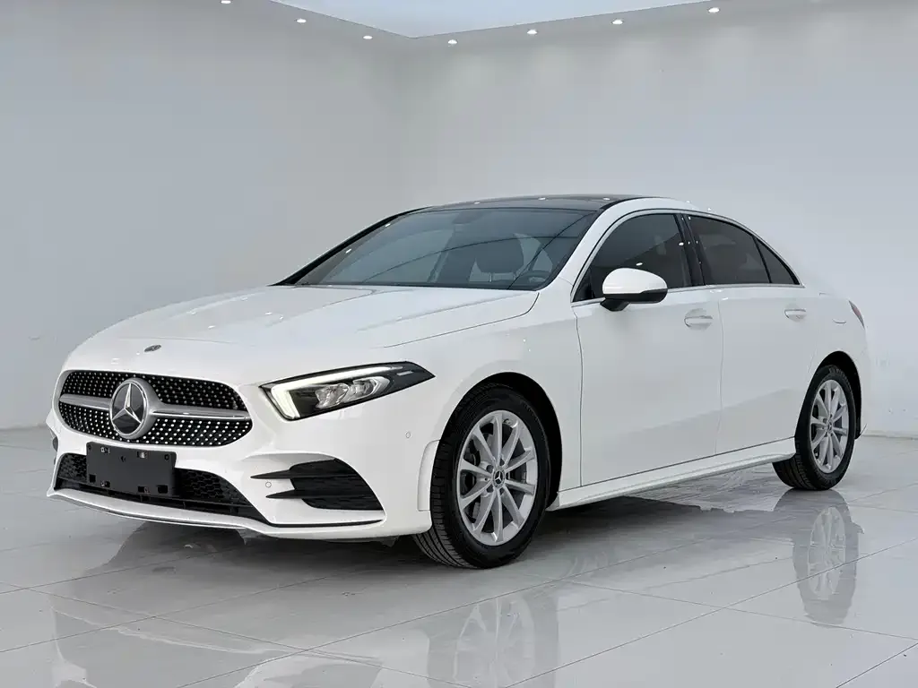 Mercedes-Benz A-Class — фото 1