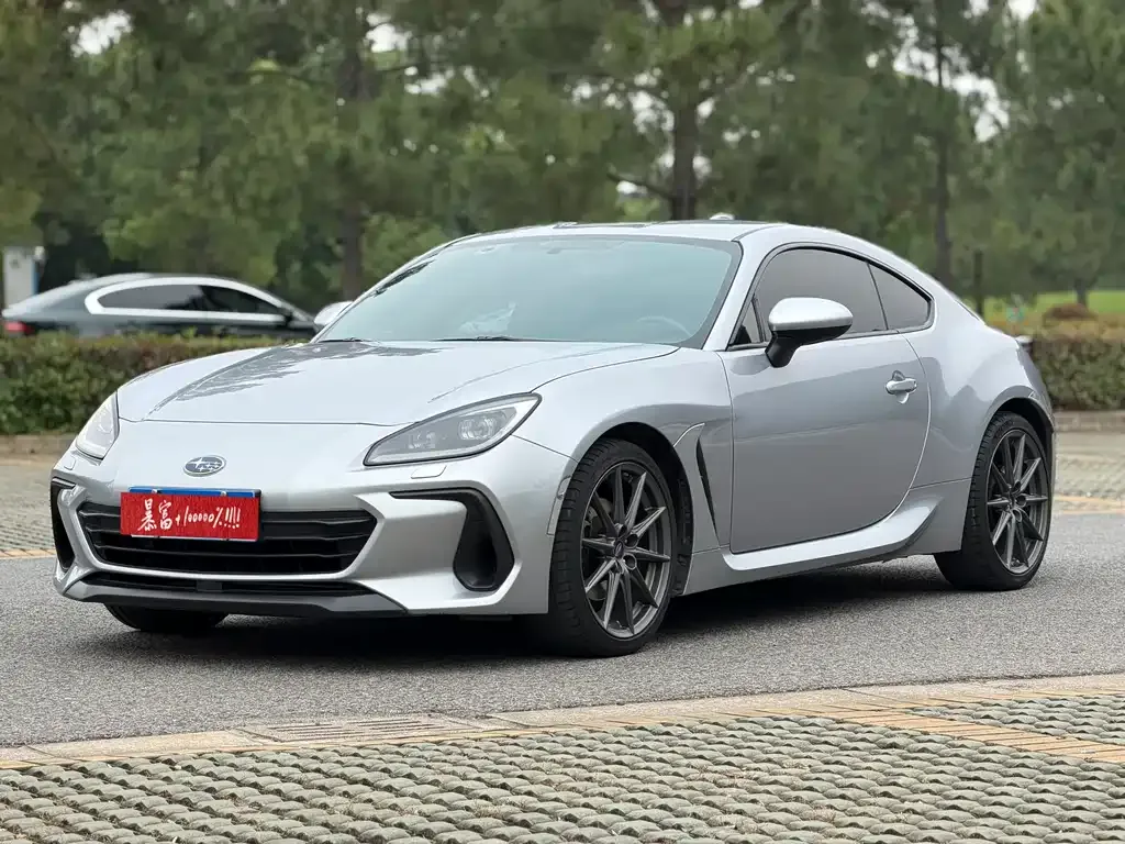 Subaru BRZ — фото 1