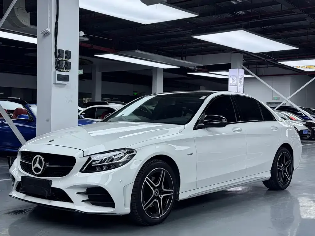Mercedes-Benz C-Class — фото 1