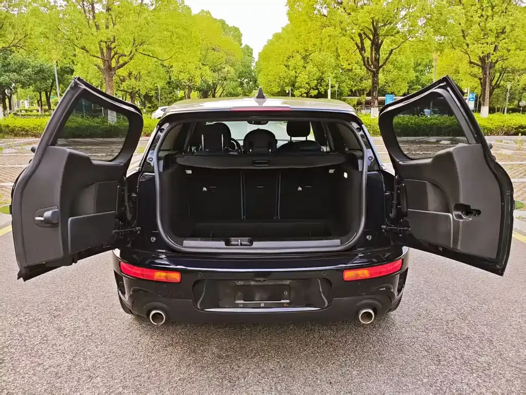 MINI Clubman — фото 3
