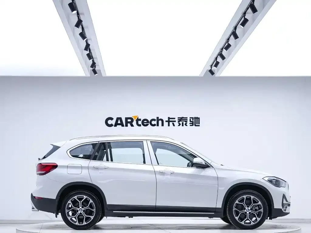 BMW X1 — фото 4