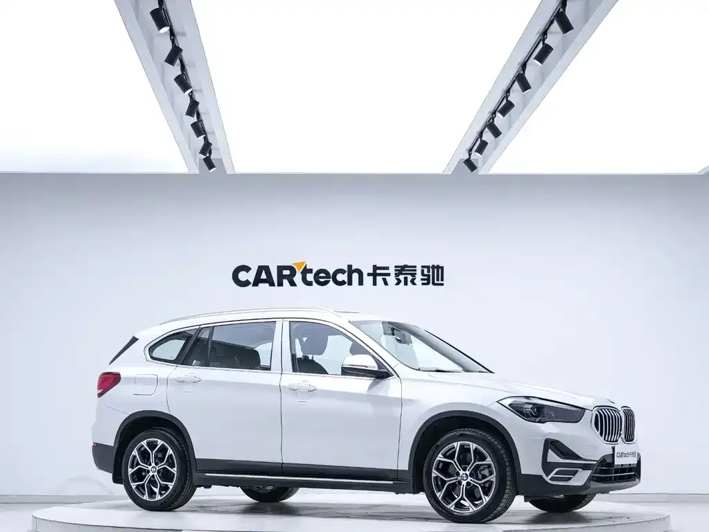 BMW X1 — фото 7