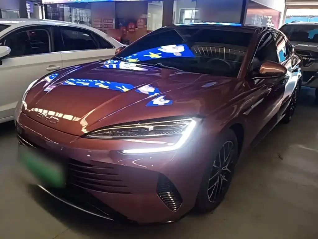 BYD Seal — фото 10