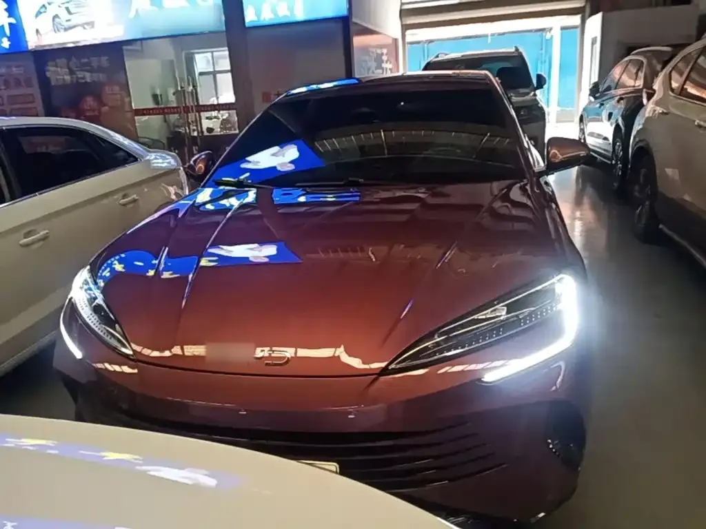 BYD Seal — фото 8