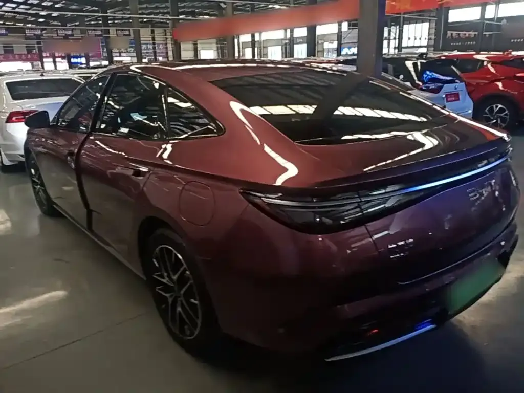 BYD Seal — фото 4
