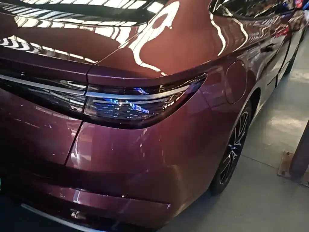 BYD Seal — фото 6