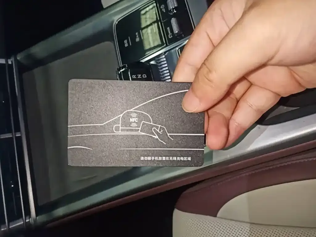 BYD Seal — фото 3
