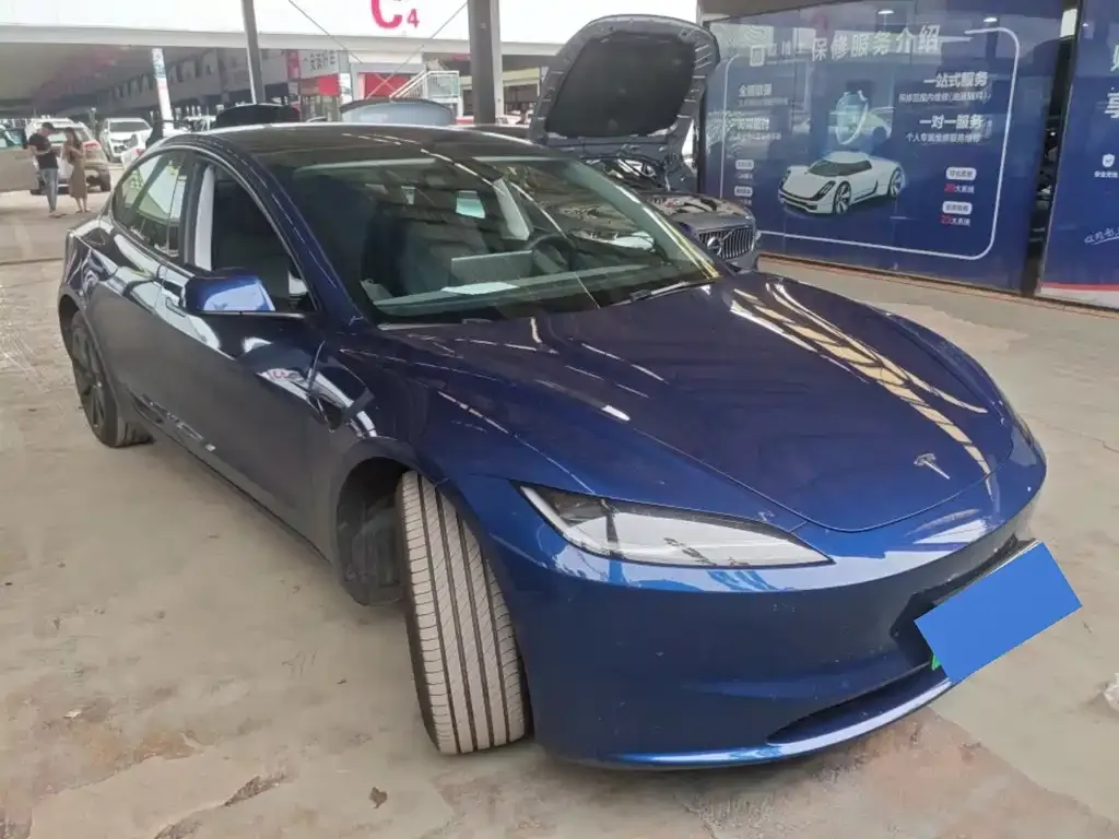 Tesla Model 3 — фото 2