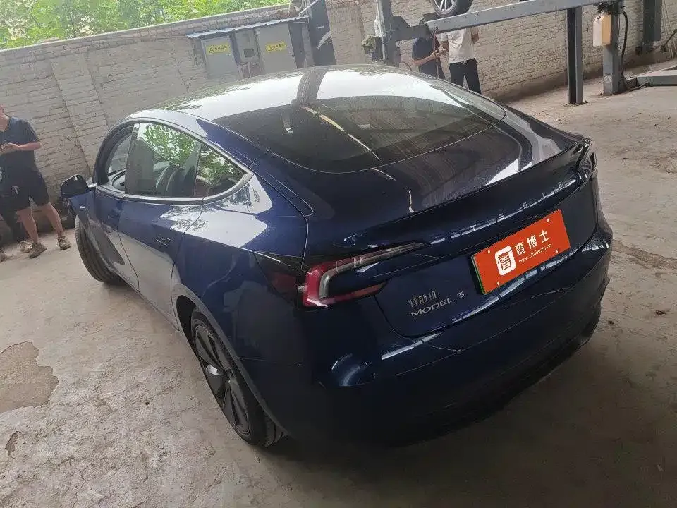 Tesla Model 3 — фото 5