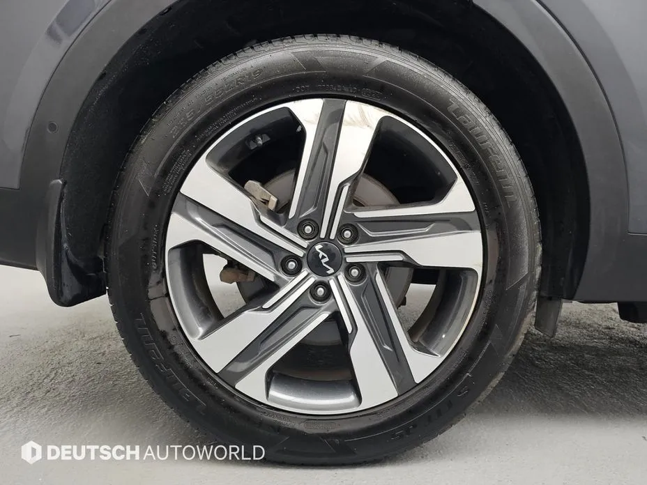 Kia Sorento — фото 8
