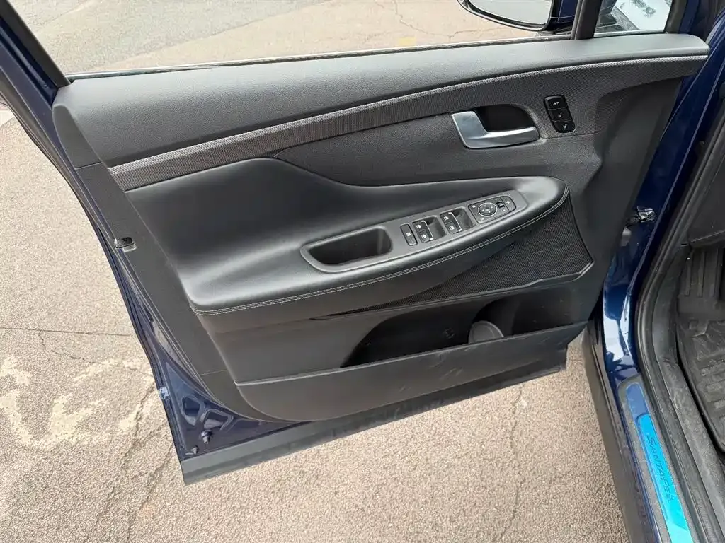 Hyundai Santa Fe 2021 из CN, фото 3