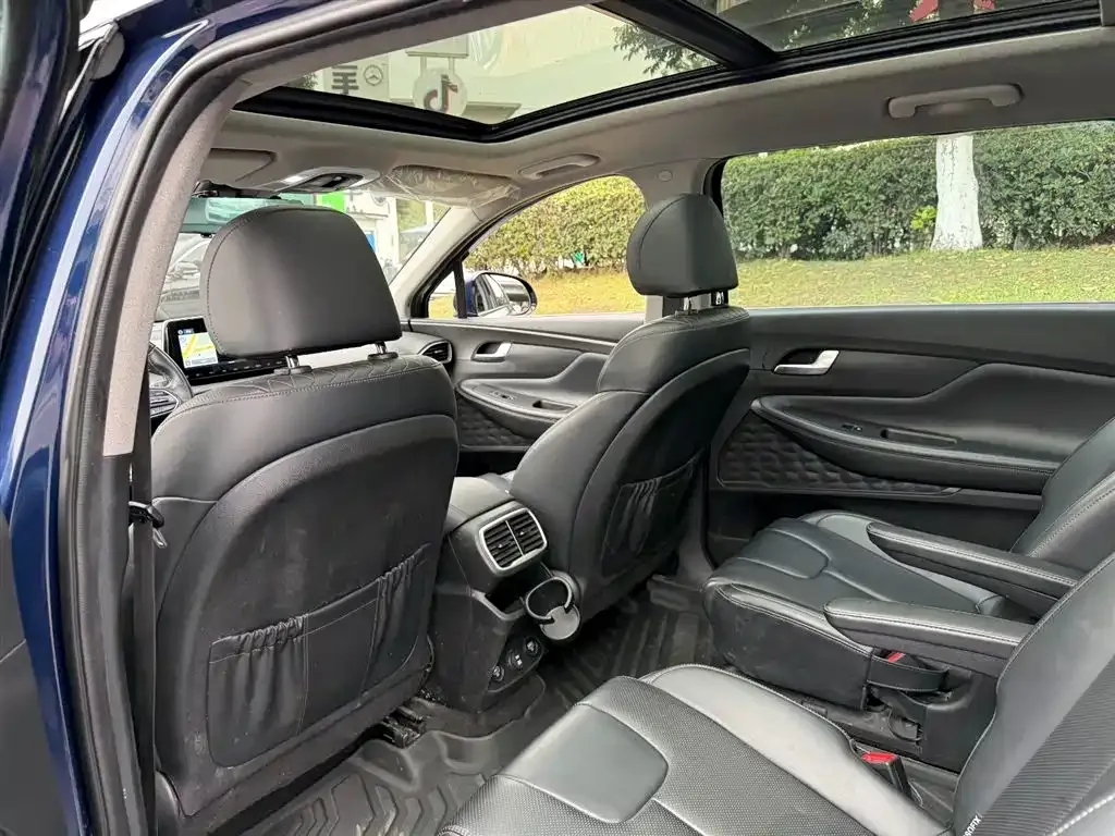 Hyundai Santa Fe 2021 из CN, фото 2