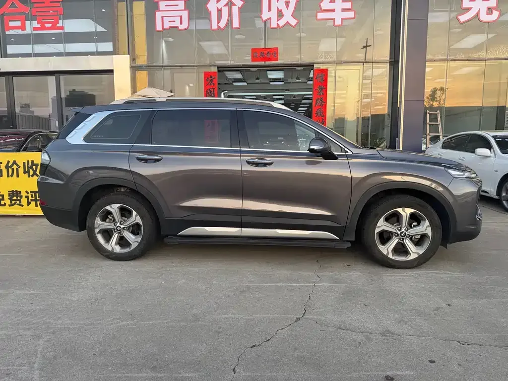 Hyundai Santa Fe 2023 из CN, фото 2
