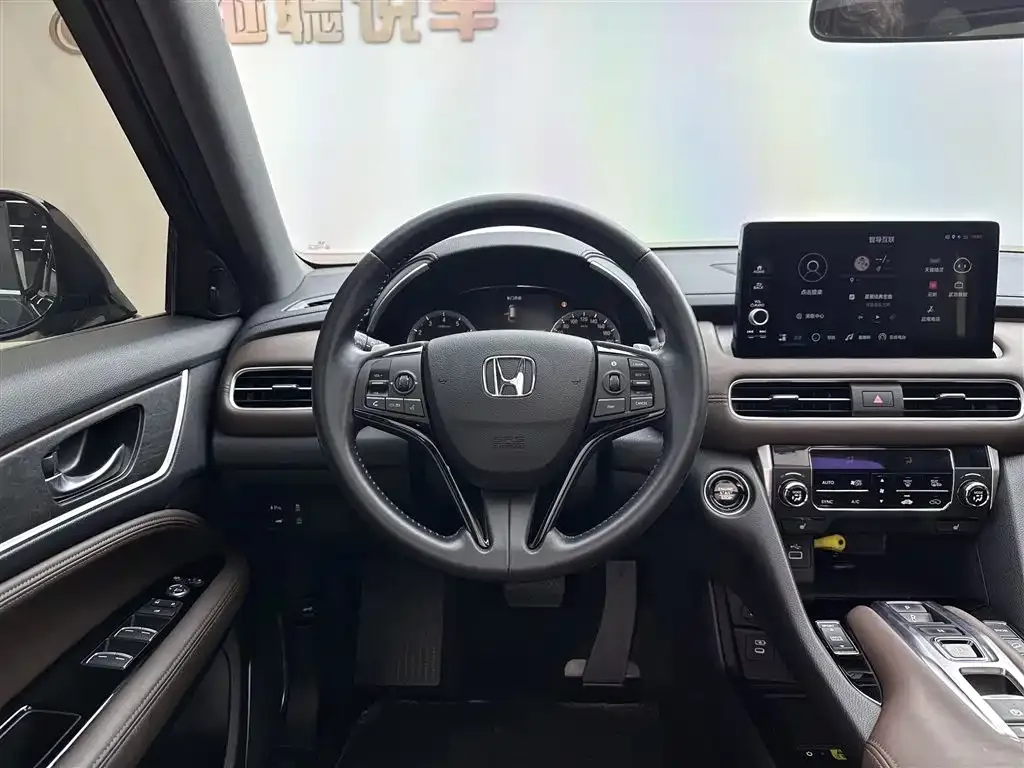 Honda UR-V — фото 6