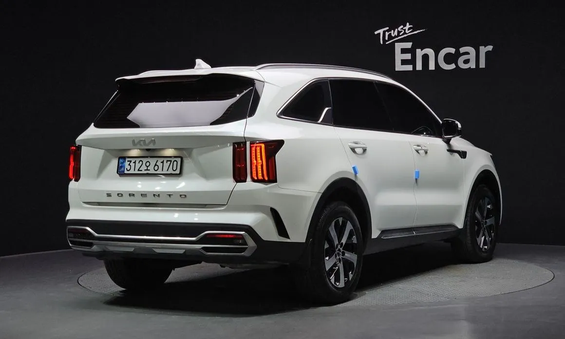 Kia Sorento — фото 5