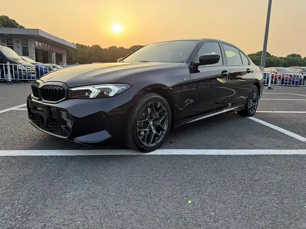 BMW 3 Series — фото 1