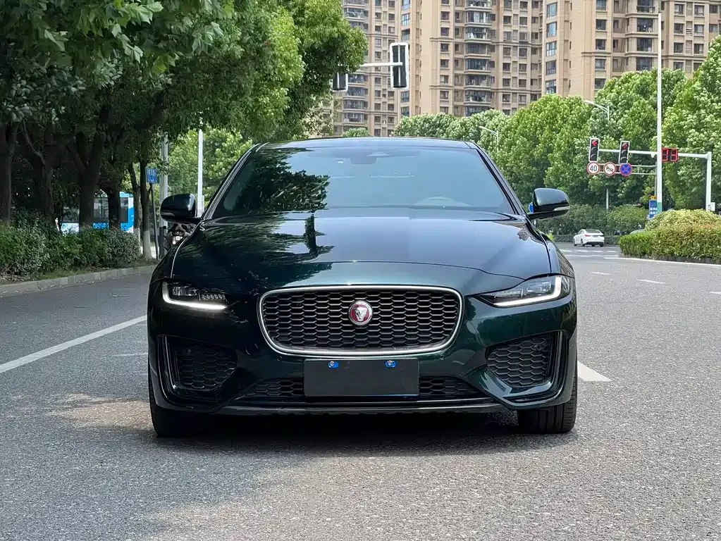 Jaguar XEL — фото 4