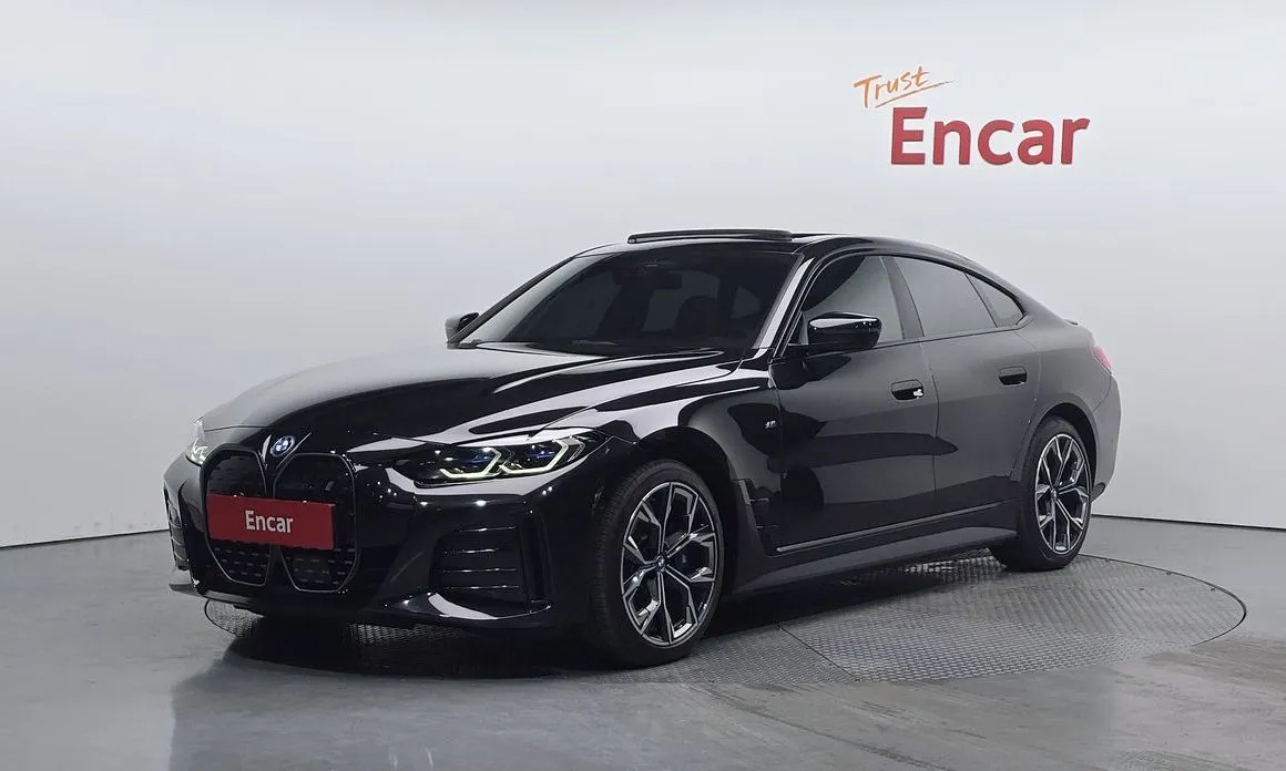 BMW i4
