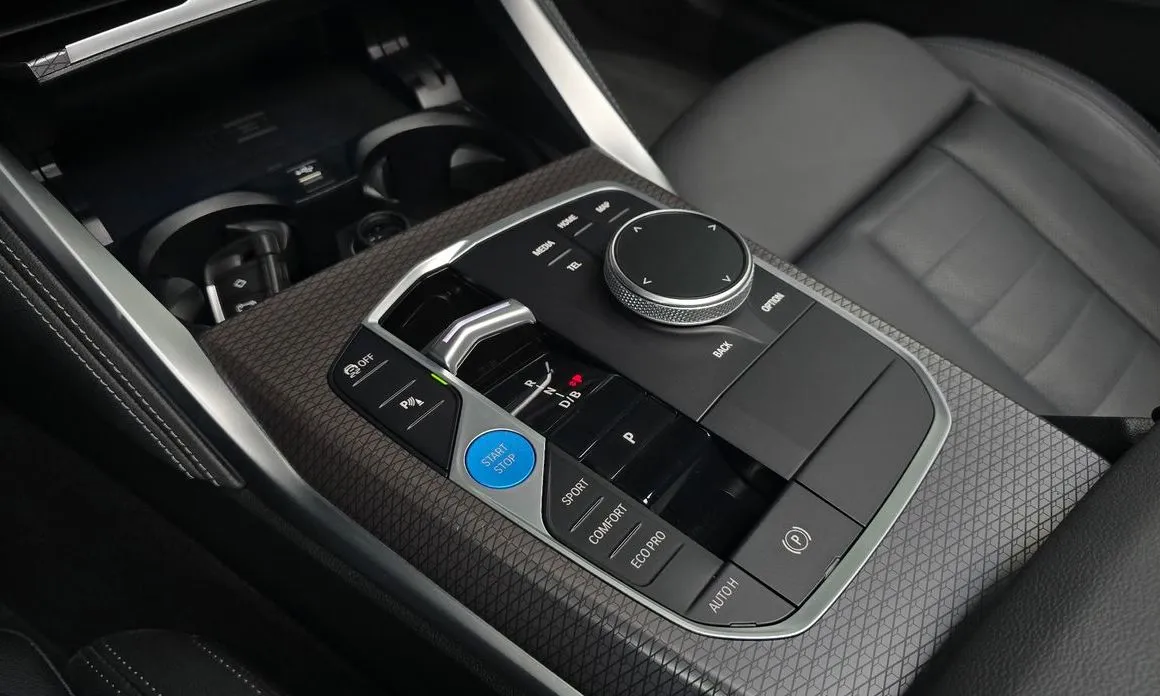 BMW i4 2024 из KR, фото 4