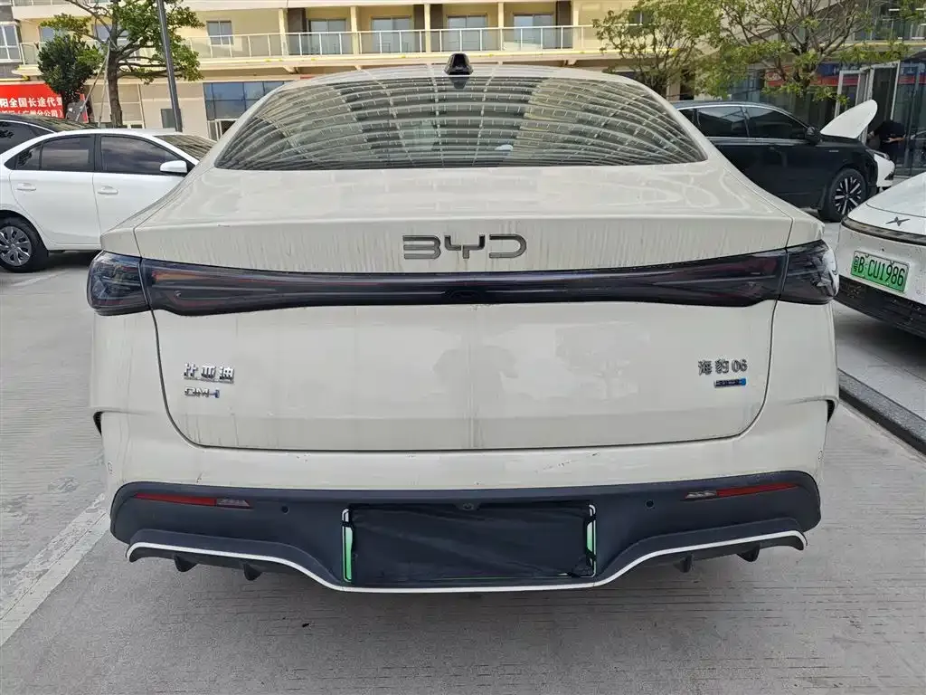 BYD Seal 06 — фото 9