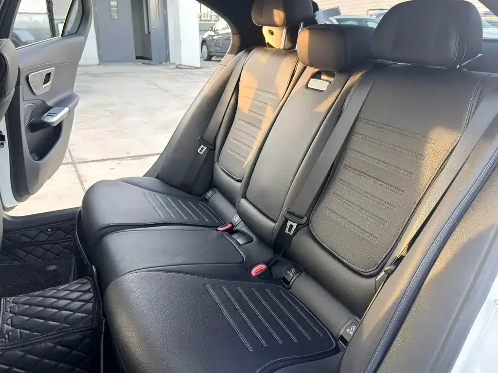 Mercedes-Benz C-Class New Energy 2022 из CN, фото 7