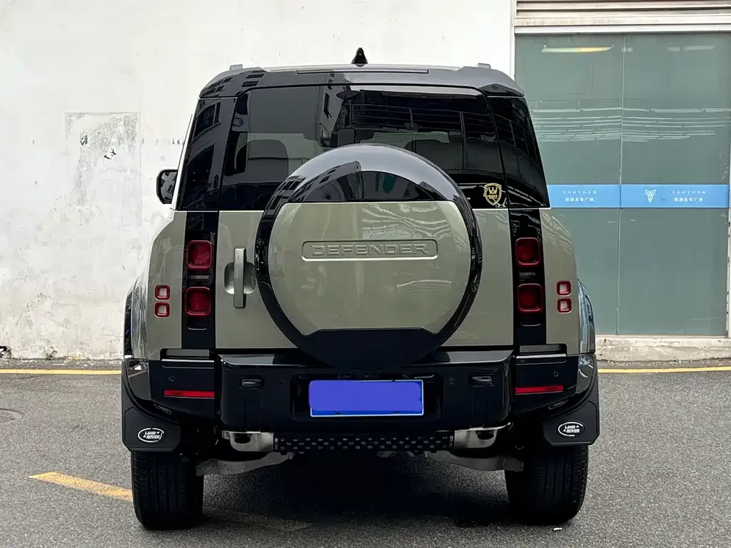 Land Rover Defender — фото 4