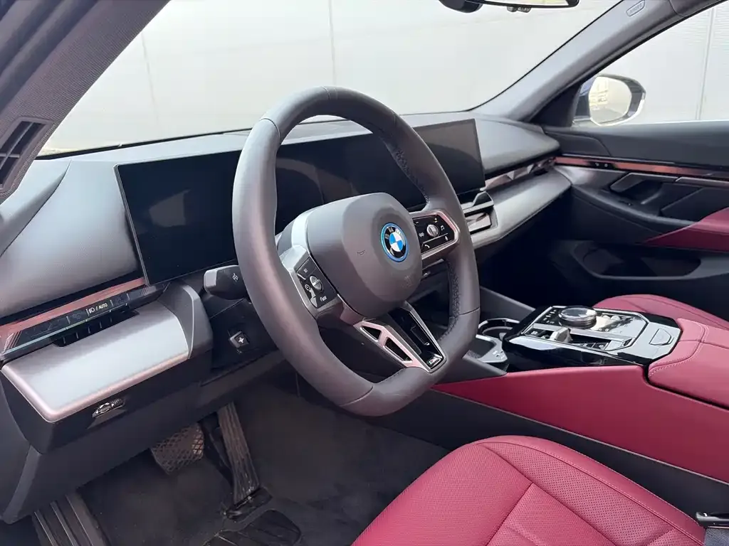 BMW i5 2025 из CN, фото 3