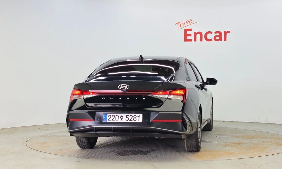 Hyundai AVANTE — фото 5