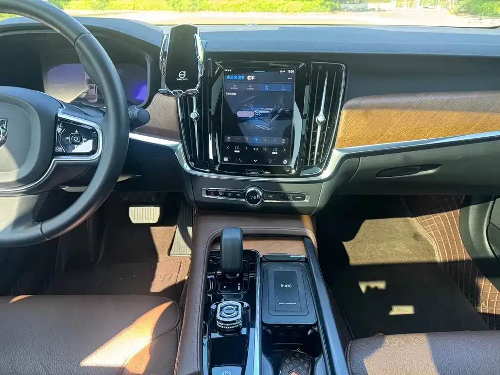 Volvo S90 — фото 2