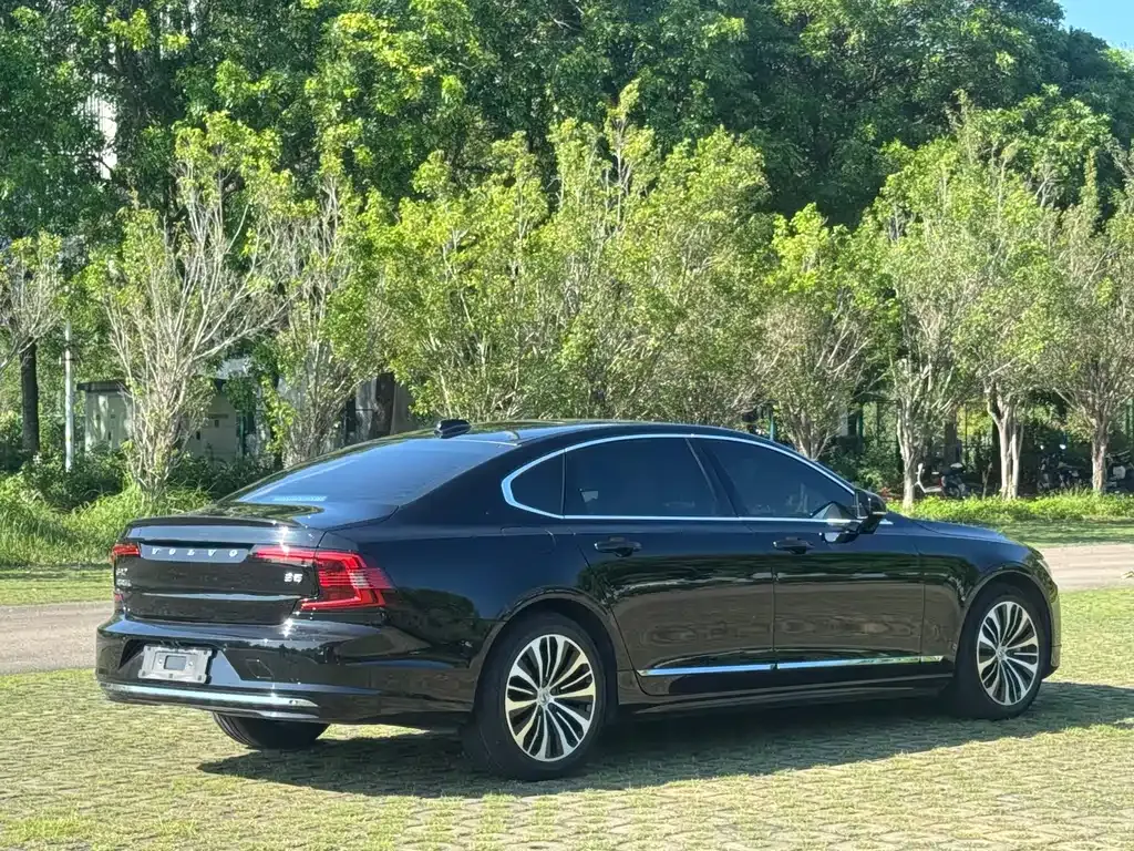 Volvo S90 — фото 8