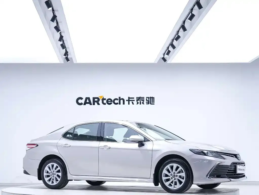 Toyota Camry 2024 из CN, фото 8